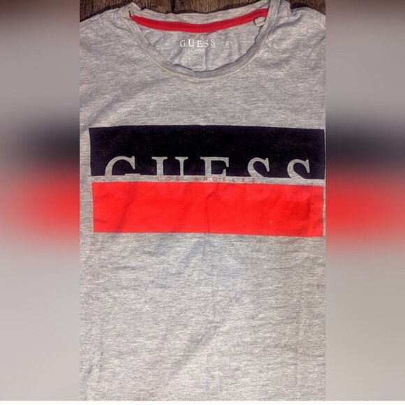GUESS M Classic Men's T-shirt - Black, white, red 💯 cotton vintage - Picture 2 of 5